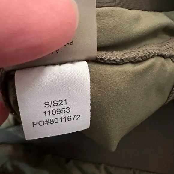 Title Nine Zephyr Ultralight Explorer Shorts Women's Large Green - Picture 4 of 6